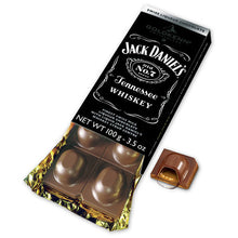 Load image into Gallery viewer, Jack Daniels Chocolate Bar pieces

